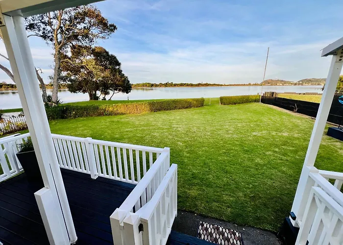 Monarch Cottage On The Estuary